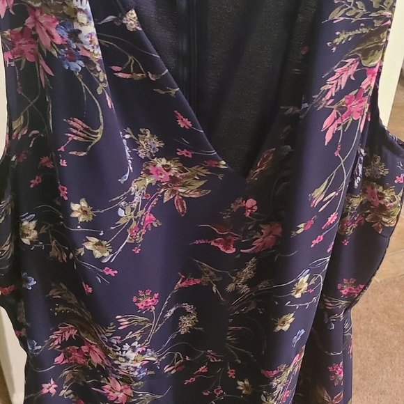 Adelyn Rae Dress - Picture 4 of 4